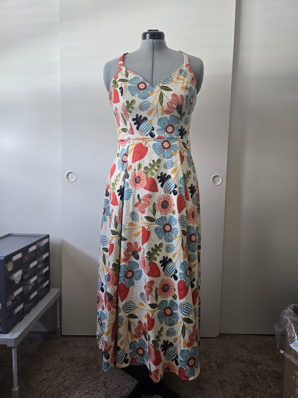 Bright And Beautiful Floral V-Neck Maxi Dress, Size 10